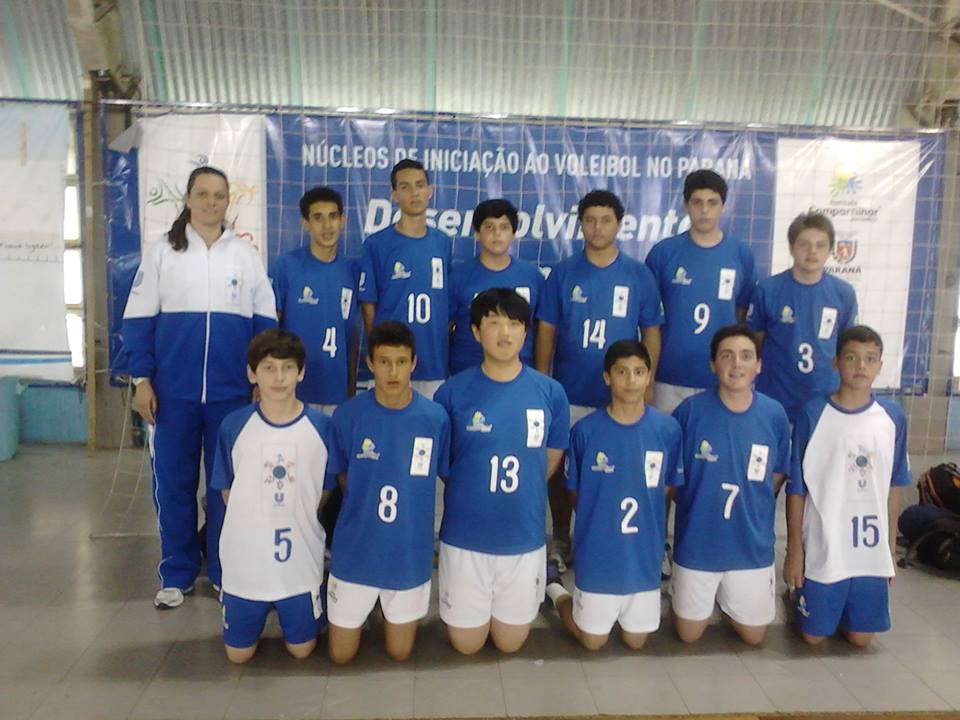 Copa AVP: turma especial de vôlei desempenha boa atuação em quadra.