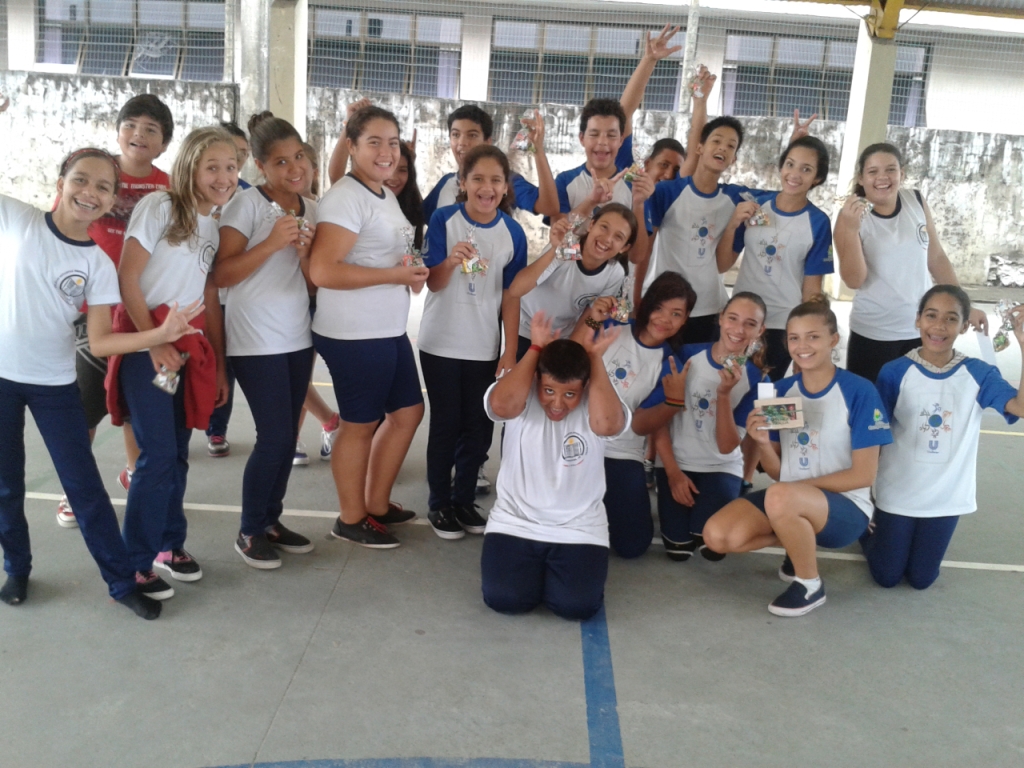 Páscoa une ainda mais alunos do projeto Núcleos de Iniciação ao Voleibol no Paraná em Guaratuba.